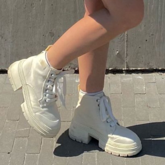 No Name strong boot - Picture 1 of 11